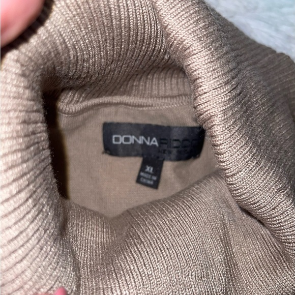 NWT Donna Ricco Tan Turtleneck Sweater with Belt size XL - Picture 3 of 5